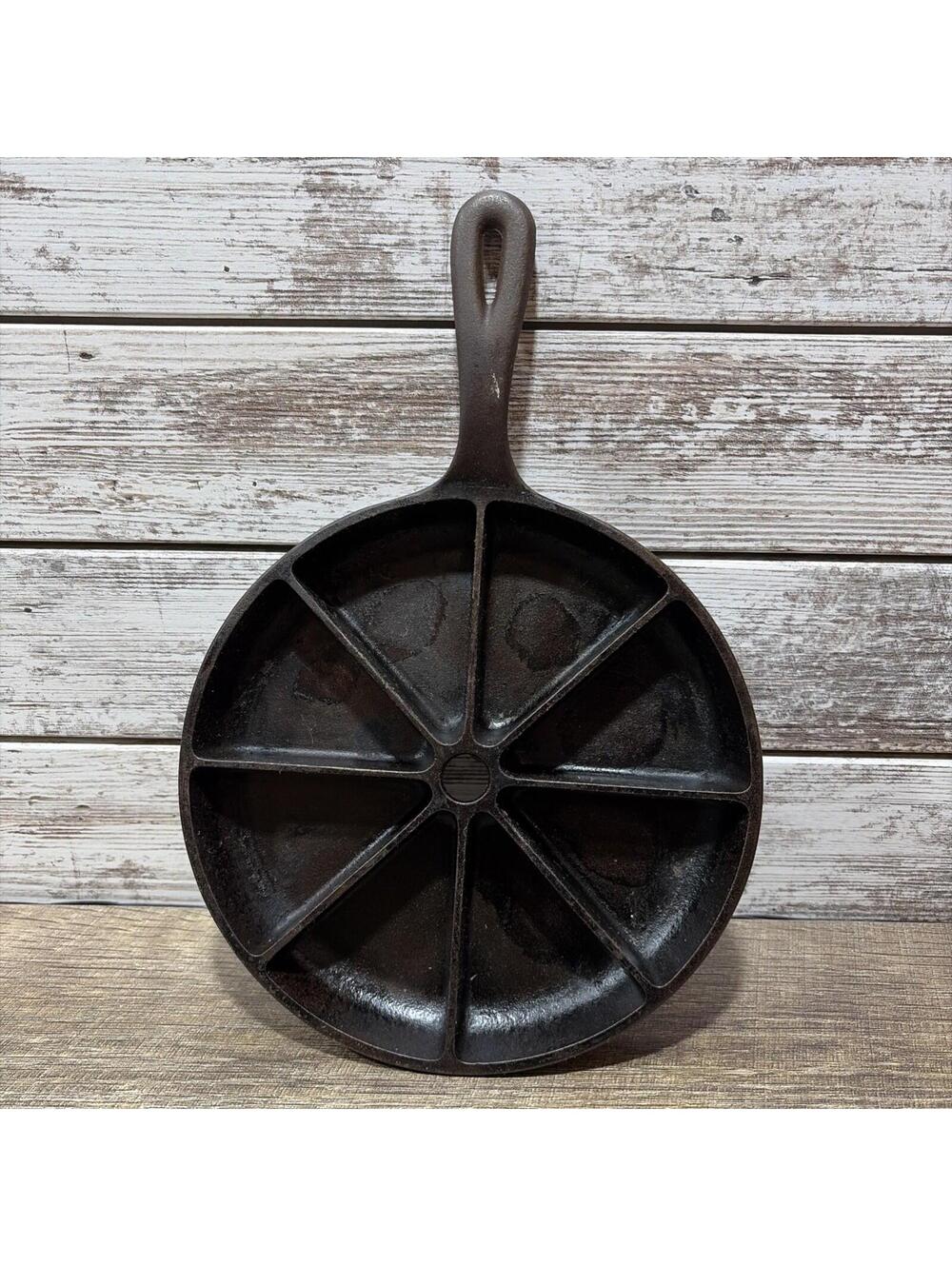 VINTAGE LODGE CAST IRON SKILLET CORNBREAD USA D 8 CB